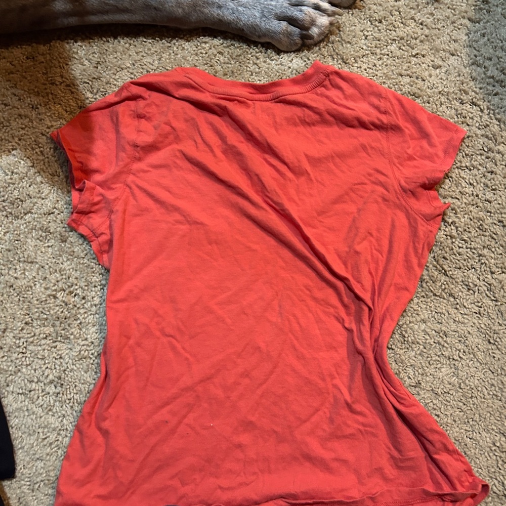 Universal Thread Red Tee - Picture 2 of 3